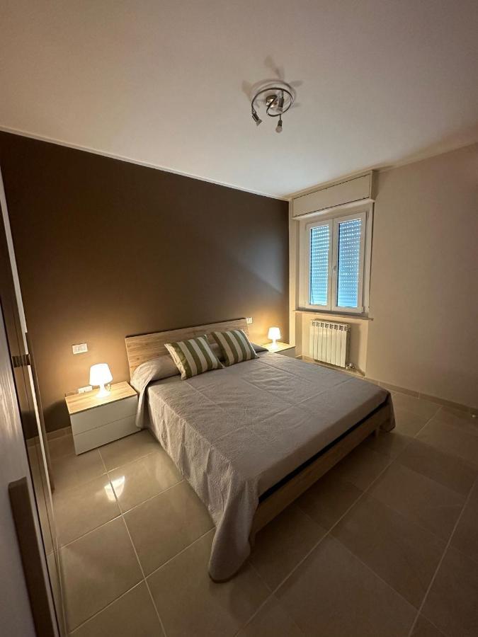 Desenzanino Apartment Twelve Desenzano del Garda Luaran gambar
