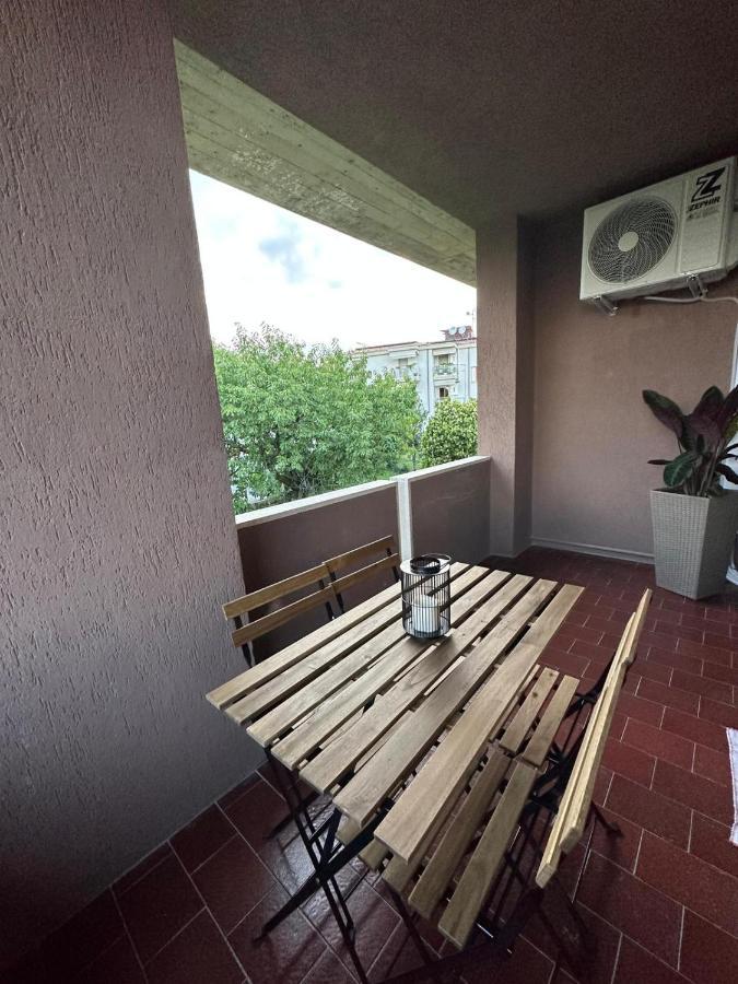 Desenzanino Apartment Twelve Desenzano del Garda Luaran gambar